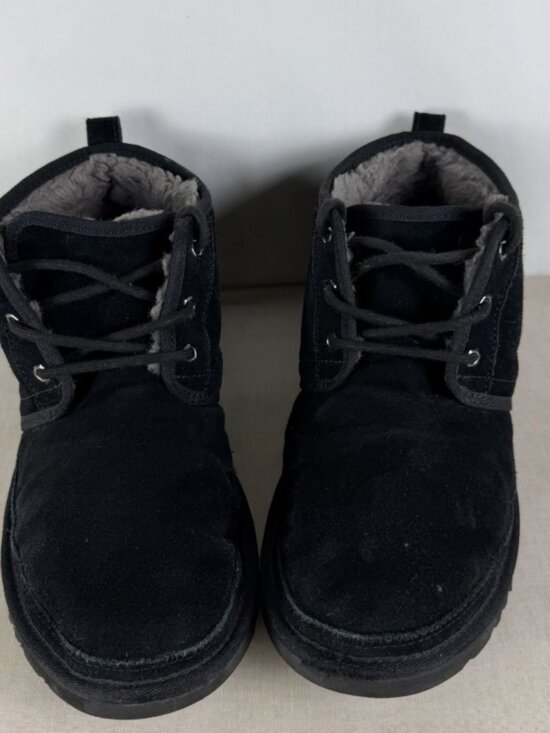 UGG Men\'s Neumel Black Suede Chukka Boots Size 12 Lace Up Sheepskin 3236 Outdoor main image 7